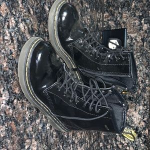 !!! CLEARANCE!! Black dr martins